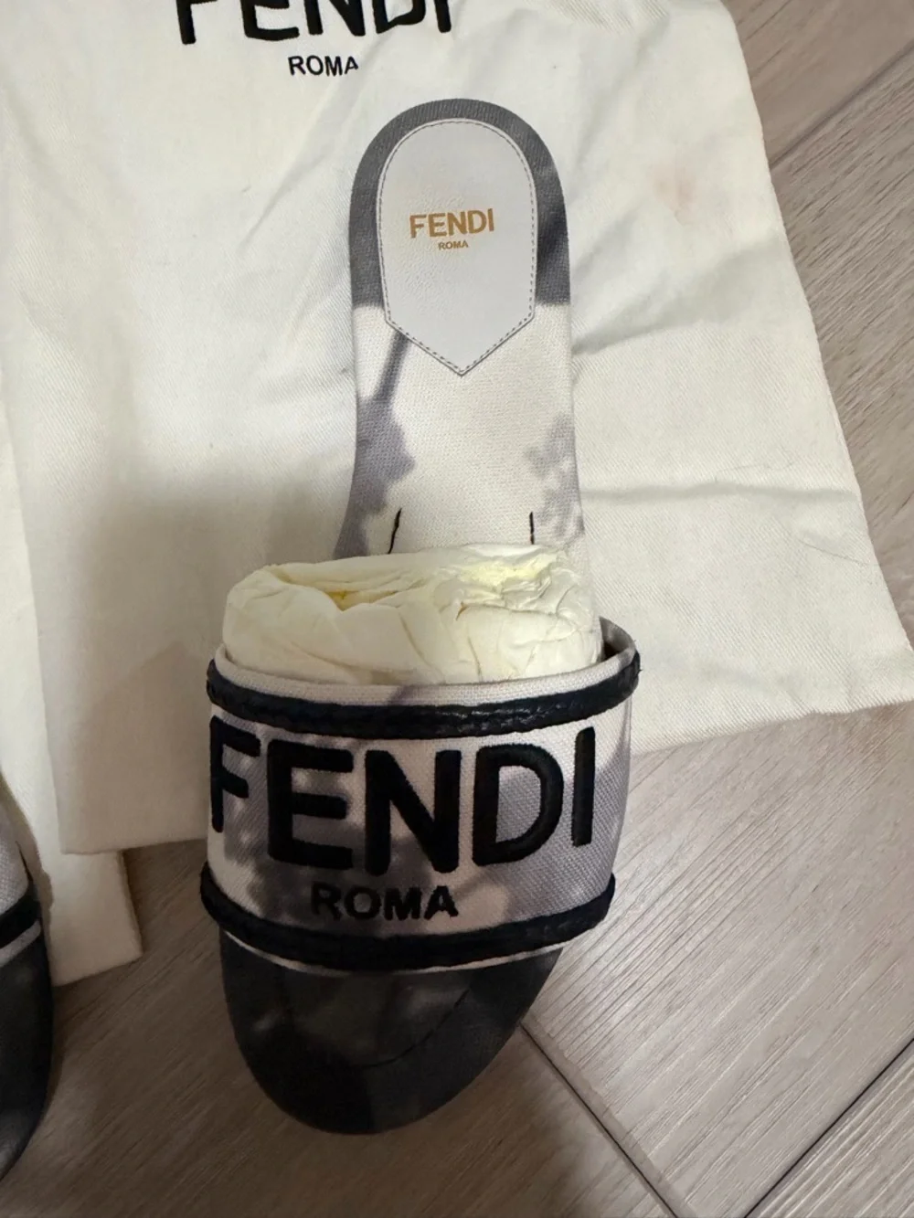 Fendi White and Black Logo Slide Sandals - Picture 4 of 6